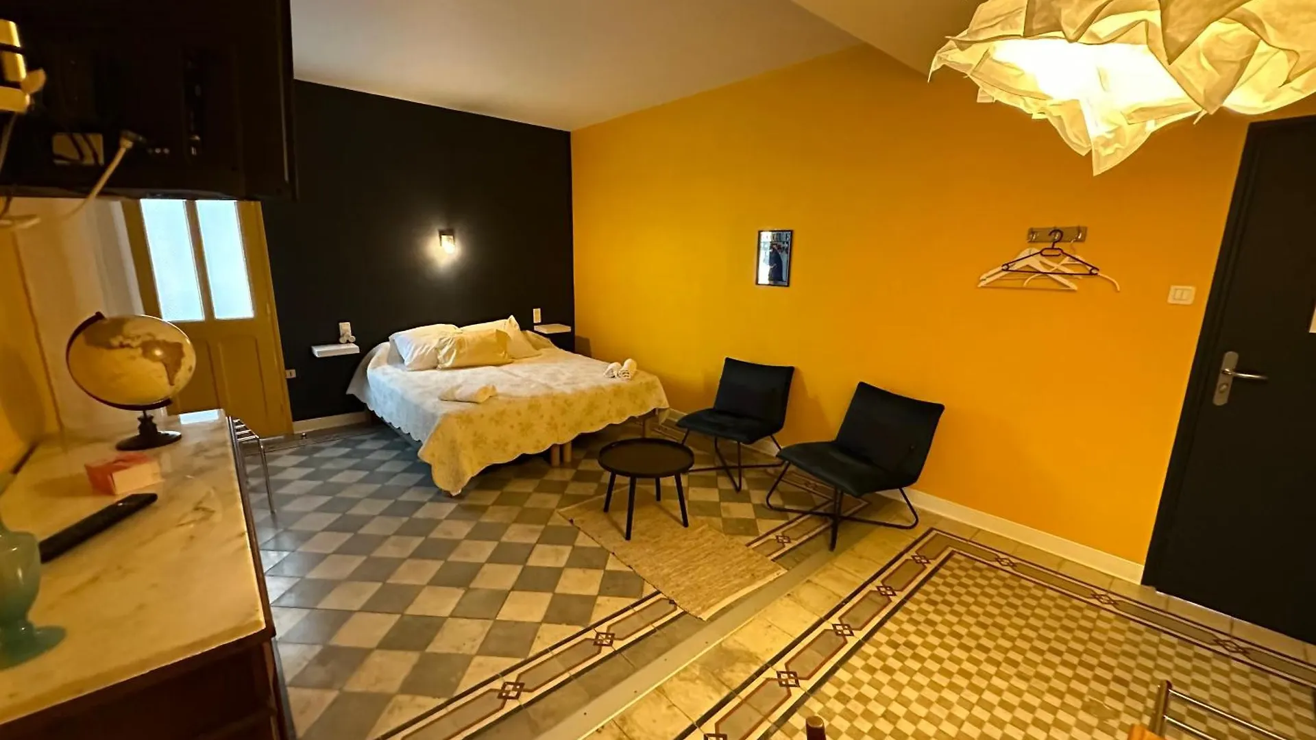 Les Terrasses Hotel Laragne-Monteglin 0*,